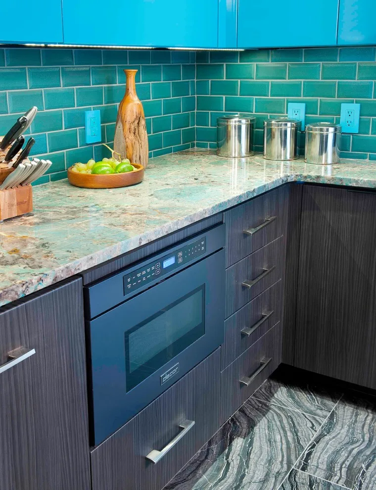 HUE!! by North Shore Kitchen Design Center - Photo 4