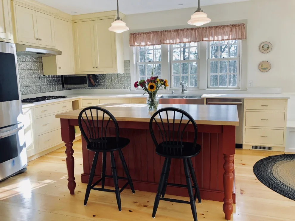 Vibrant Kitchen Cabinets by Taylor Made Cabinets, Leominster MA - Photo 16