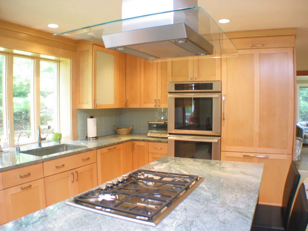 Vibrant Kitchen Cabinets by Taylor Made Cabinets, Leominster MA - Photo 9
