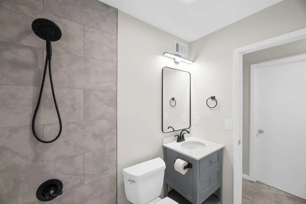 Fast Bath Makeover - Photo 3