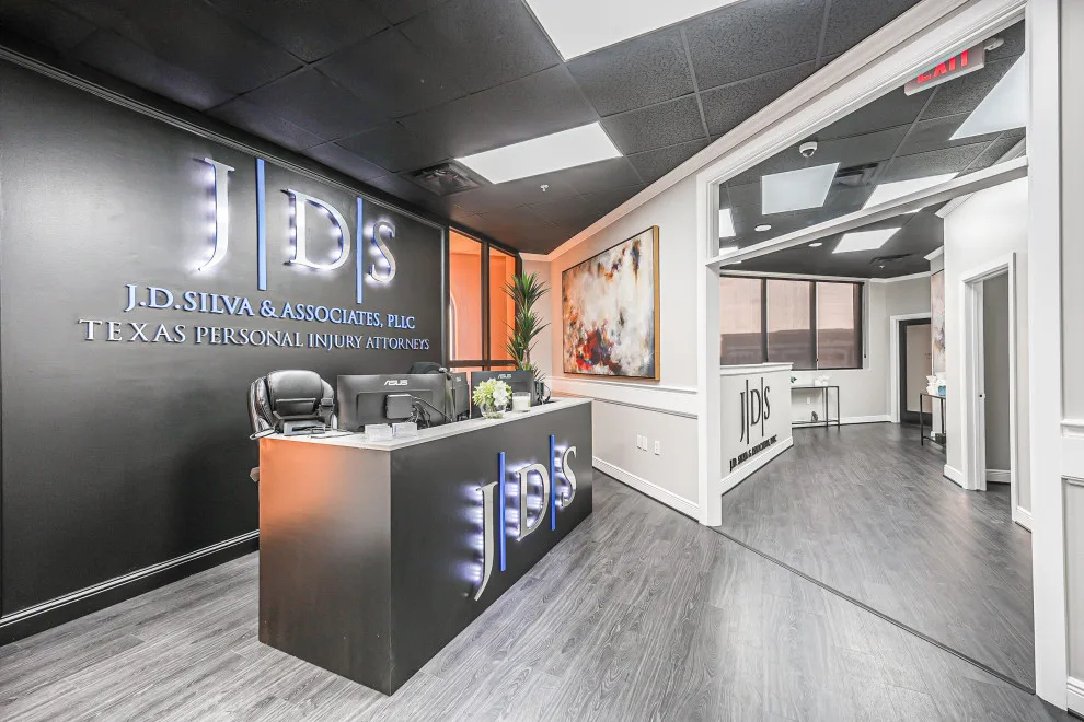 Pearland Texas Office Renovation by Smart Remodeling LLC - Photo 2