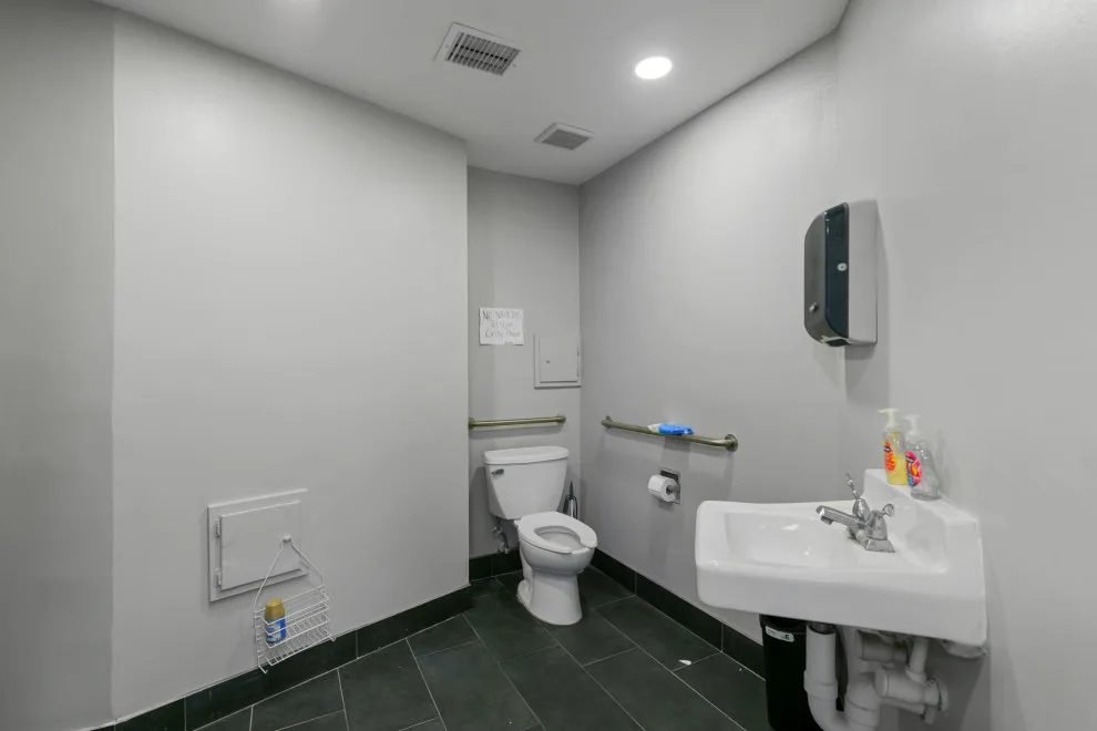Houston Texas Commercial Renovation by Smart Remodeling LLC - Photo 16