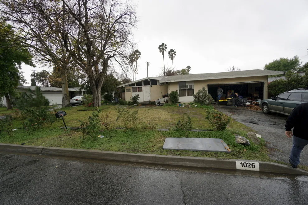Total Mid-Century Modern Renovation by Anderson Reconstruction, Inc - Photo 5