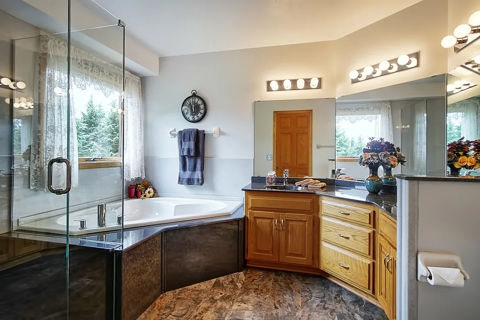 Luxury Bath Remodeling - Photo 14