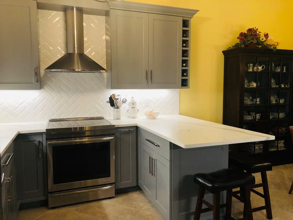 Gray Kitchen in the Condo by Taylor Made Cabinets, Leominster MA - Photo 4