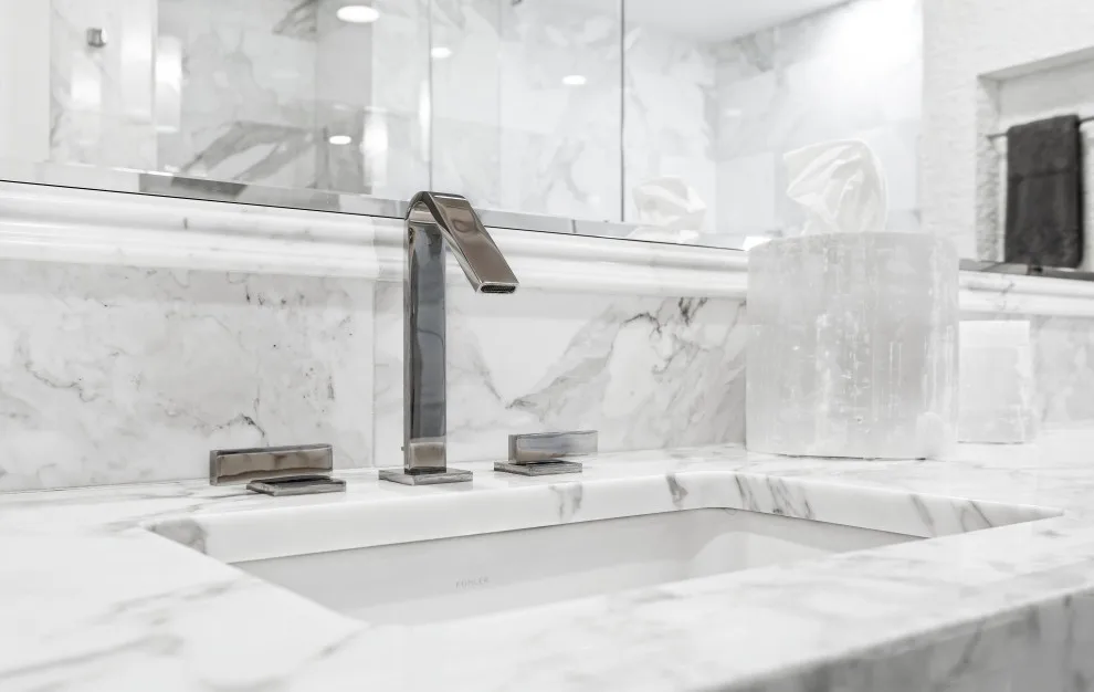 Water Tower Place Condo Renovation, Chicago by Airoom Architects-Builders-Remodelers - Photo 46