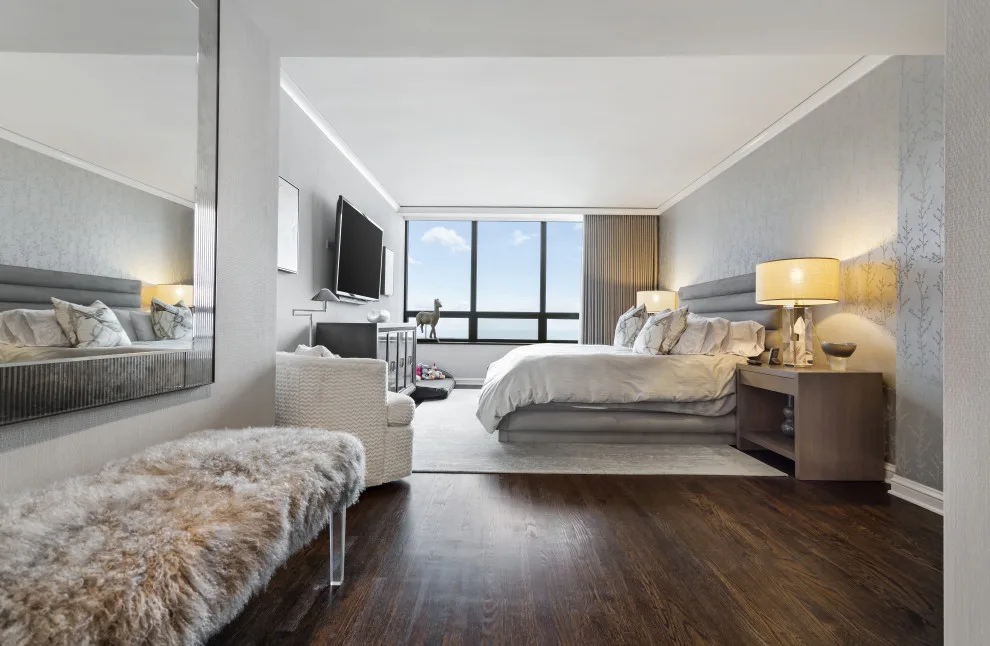 Water Tower Place Condo Renovation, Chicago by Airoom Architects-Builders-Remodelers - Photo 9