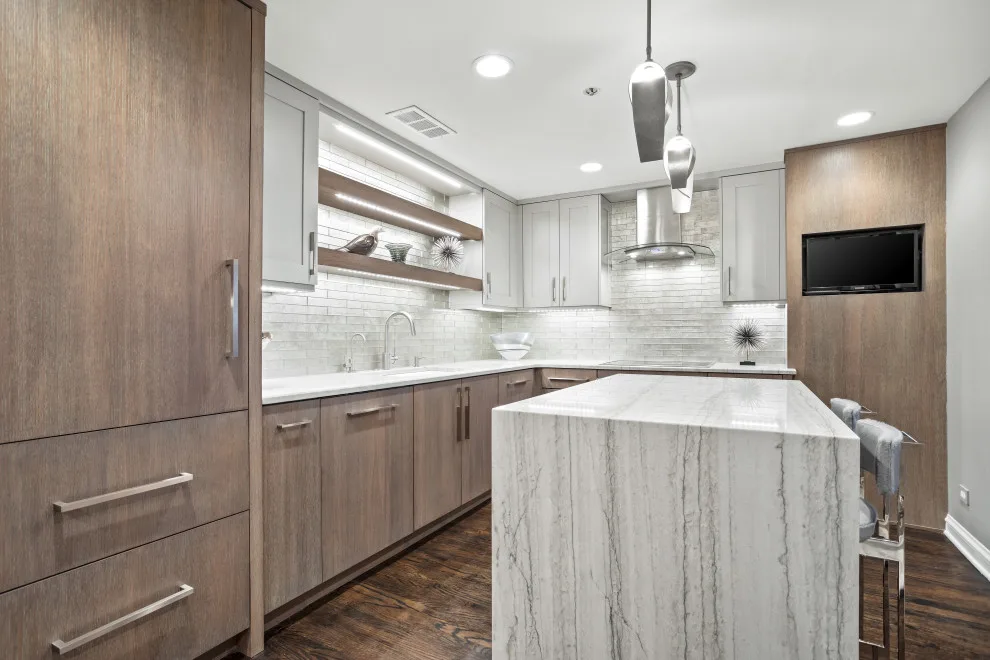 Water Tower Place Condo Renovation, Chicago by Airoom Architects-Builders-Remodelers - Photo 16