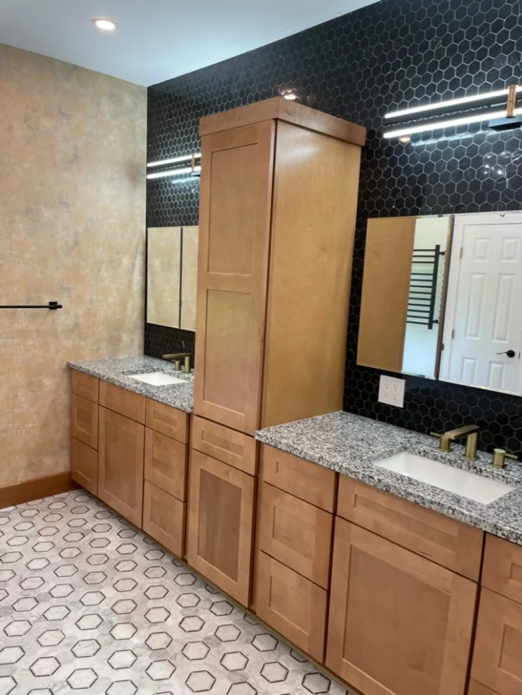 Modern bathroom by Custom Professional Remodeling, Inc - Photo 2