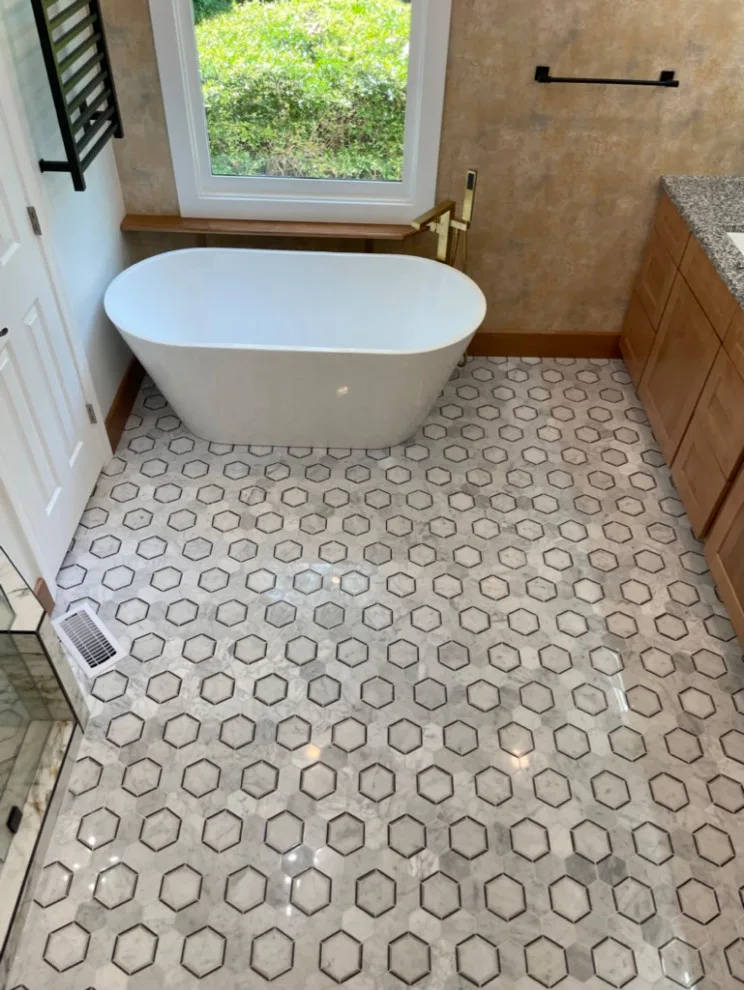 Modern bathroom by Custom Professional Remodeling, Inc - Photo 16