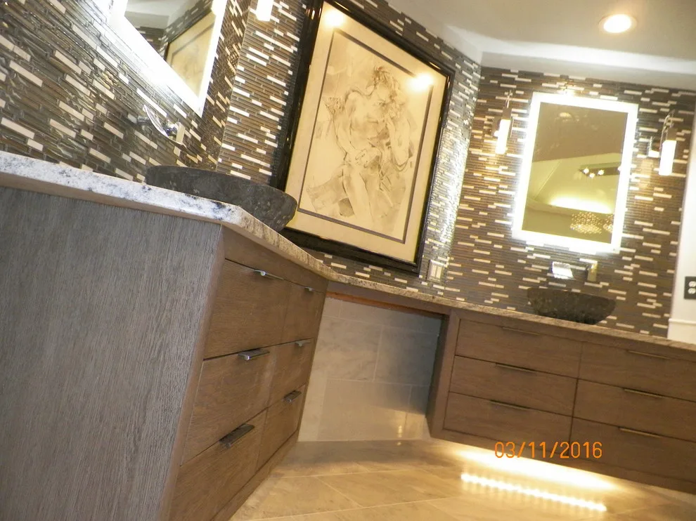 Modern Bathroom in Black and White by A&B's Home Improvements - Photo 2