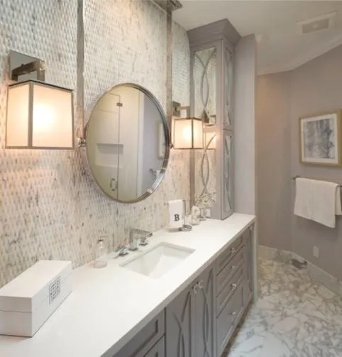 Modern Bathrooms in Houston, TX by Artisan Renovations - Photo 4