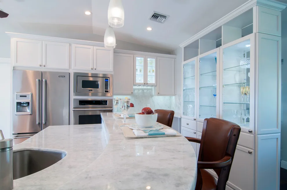 Contemporary/Transitional Kitchen and Bathroom Renovation by Allied Kitchen, Bath, Home And Outdoor Living - Photo 5