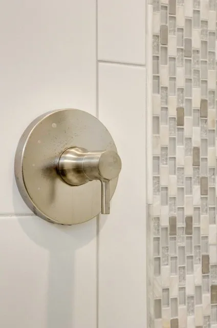 Modern Bathroom St Nicholas by Centerbeam Construction - Photo 17