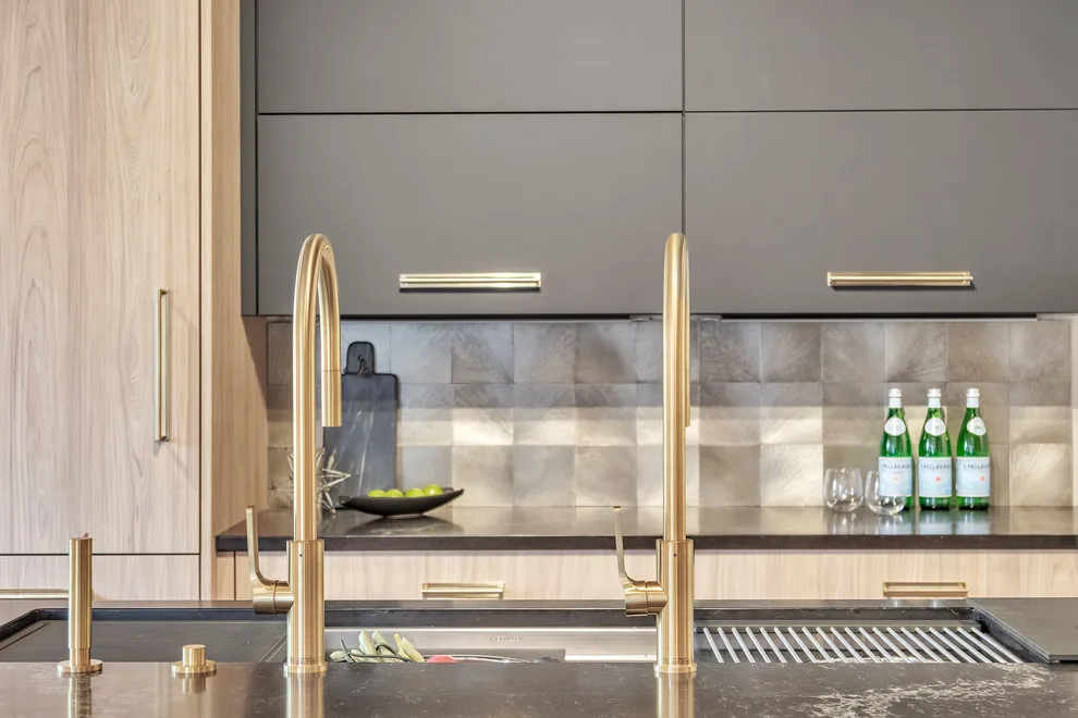 Modern Black with a Neutral Accent by E.W. Kitchens - Photo 8