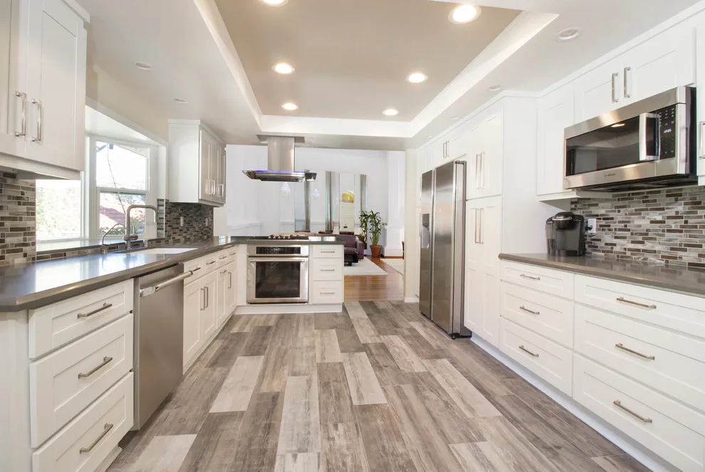 Modern Kitchen - Thousand Oaks by Metropolis Drafting And Construction Inc - Photo 6