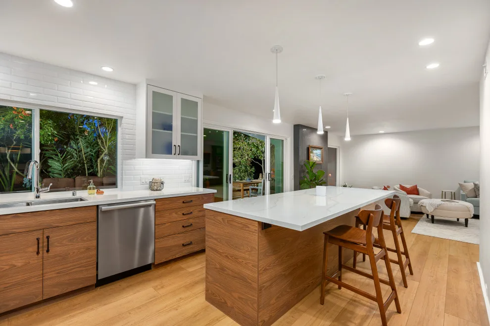 Condo with Transitional Design by J Davies Builders LLC - Photo 8