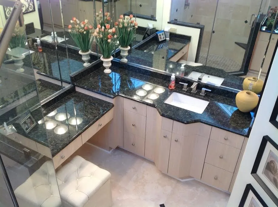 Modern Luxury Bathroom by Medina Exteriors & Remodeling - Photo 4