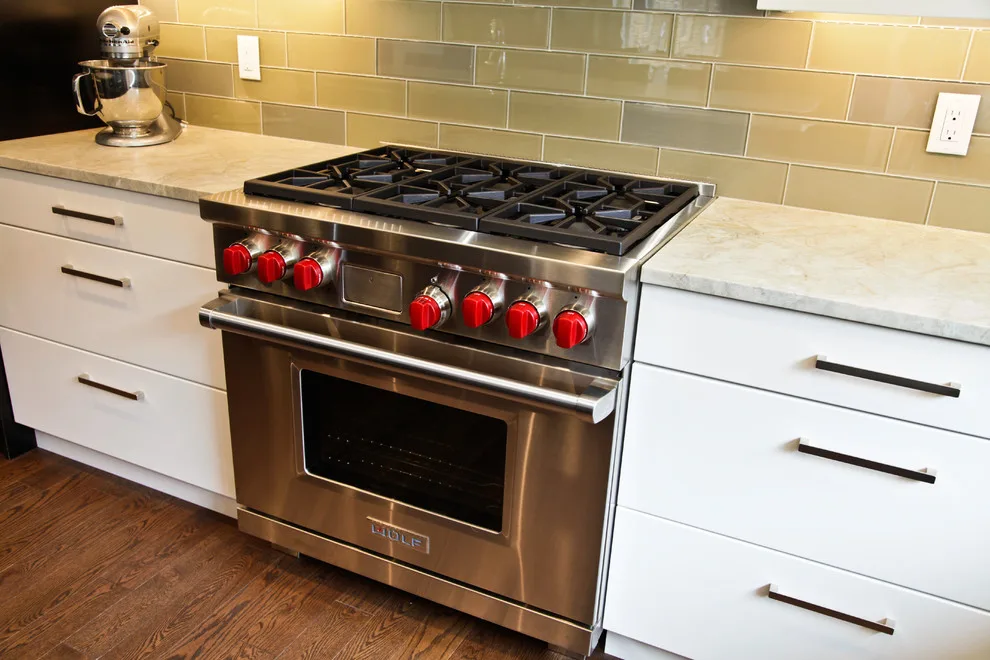 Modern Sophistication by Dream House Dream Kitchens - Photo 11