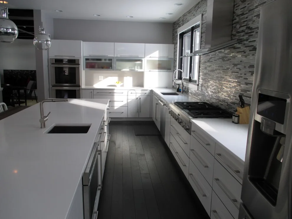 Modern Residence in La Crosse by Wisconsin Building Supply - Photo 8