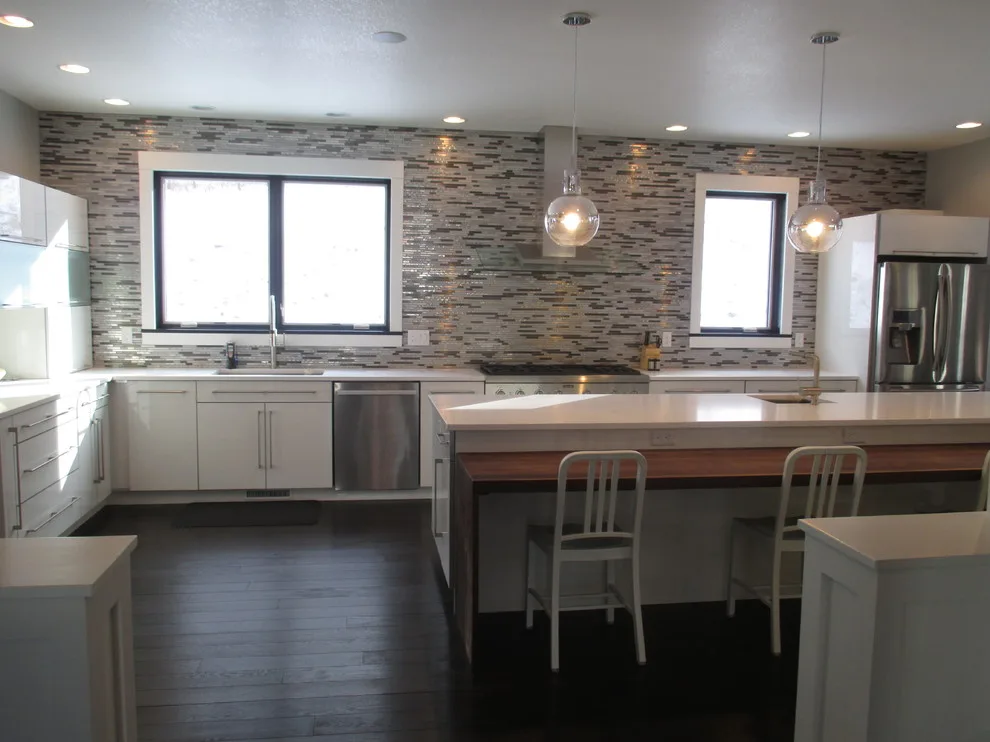 Modern Residence in La Crosse by Wisconsin Building Supply - Photo 3