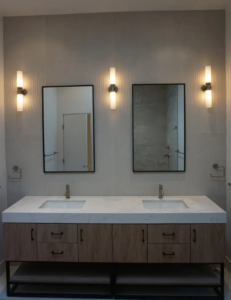 Modern spa-like bathroom by Amos Tile LV - Photo 2