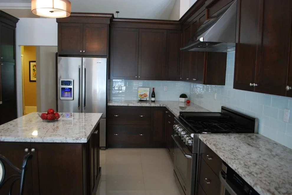Modern Miami Kitchen by Eleet Fine American Cabinetry - Photo 8