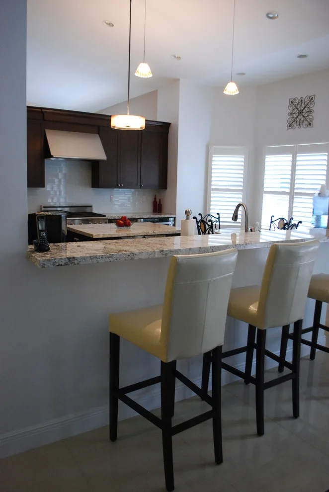 Modern Miami Kitchen by Eleet Fine American Cabinetry - Photo 4