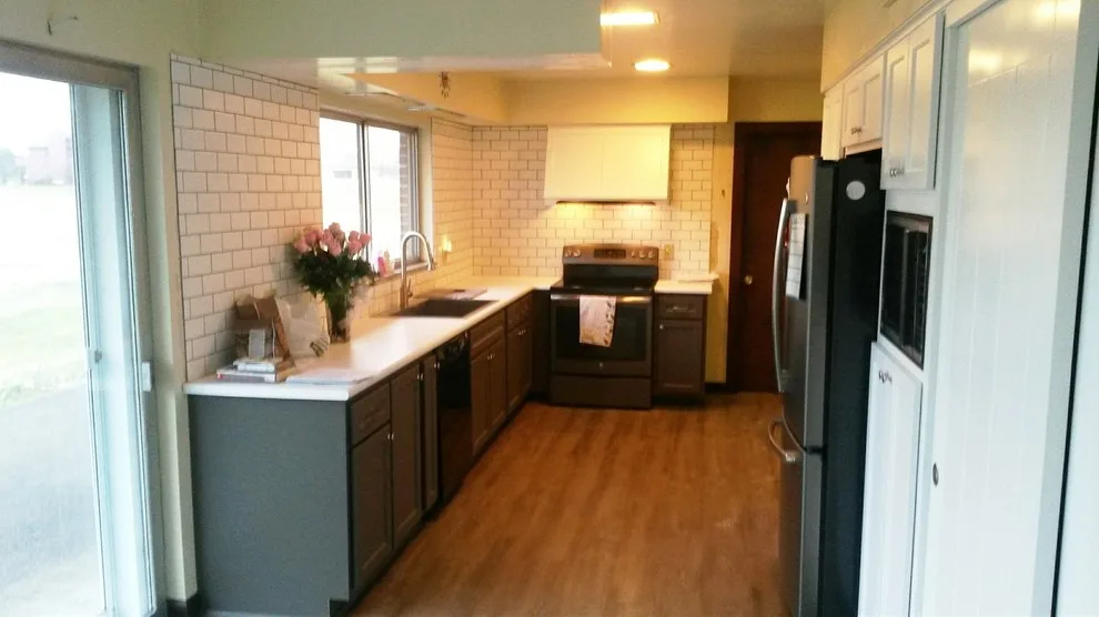 Modern Kitchen Renovation by Kitchen Solvers Of Fort Wayne & Toledo - Photo 5