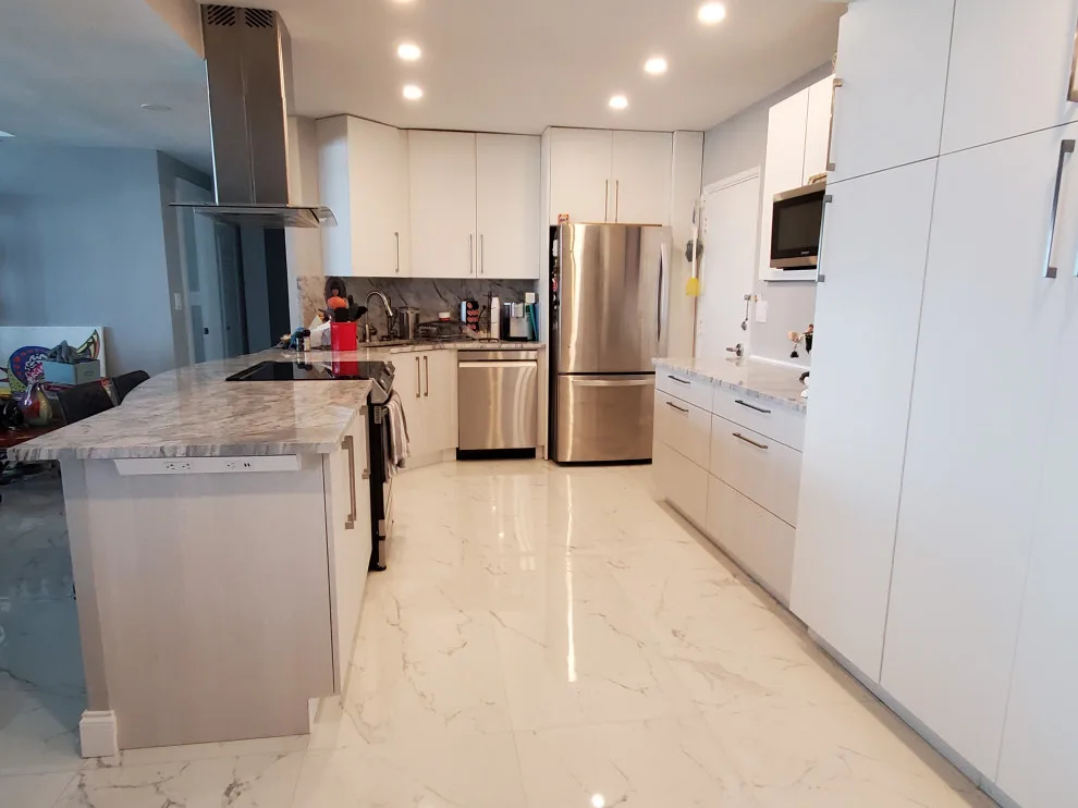 Modern Kitchen Renovation in Pearl Finish by Kitchen Solvers Of Fort Lauderdale - Photo 10