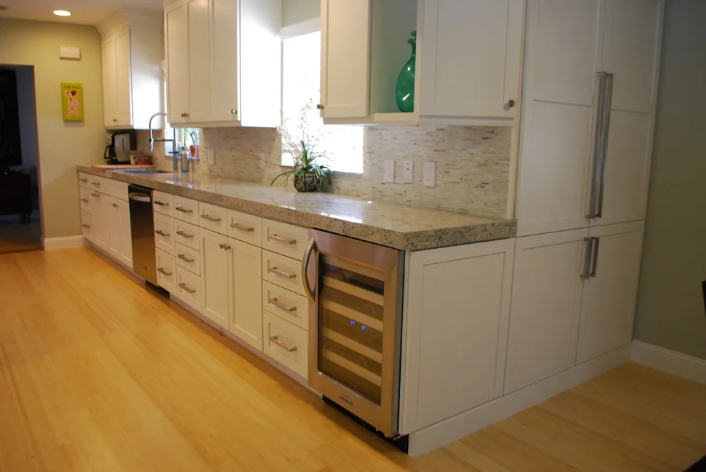 Modern Pinecrest Kitchen by Eleet Fine American Cabinetry - Photo 9