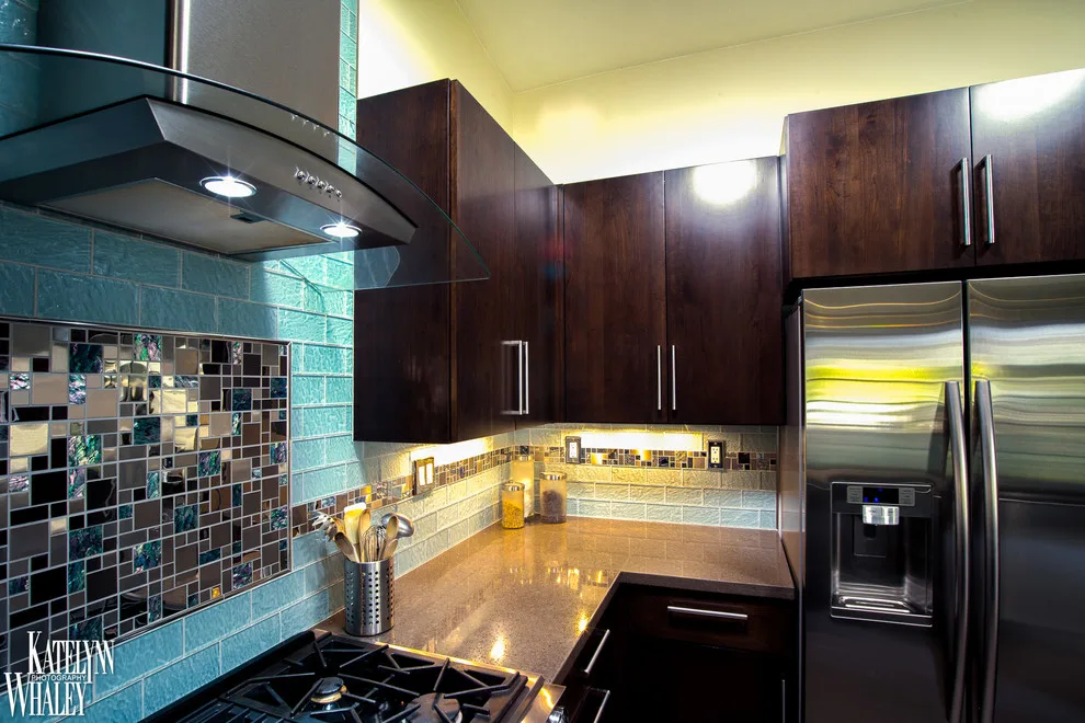 Modern Santa Clarita Kitchen by Lenton Company, Inc. - Photo 8