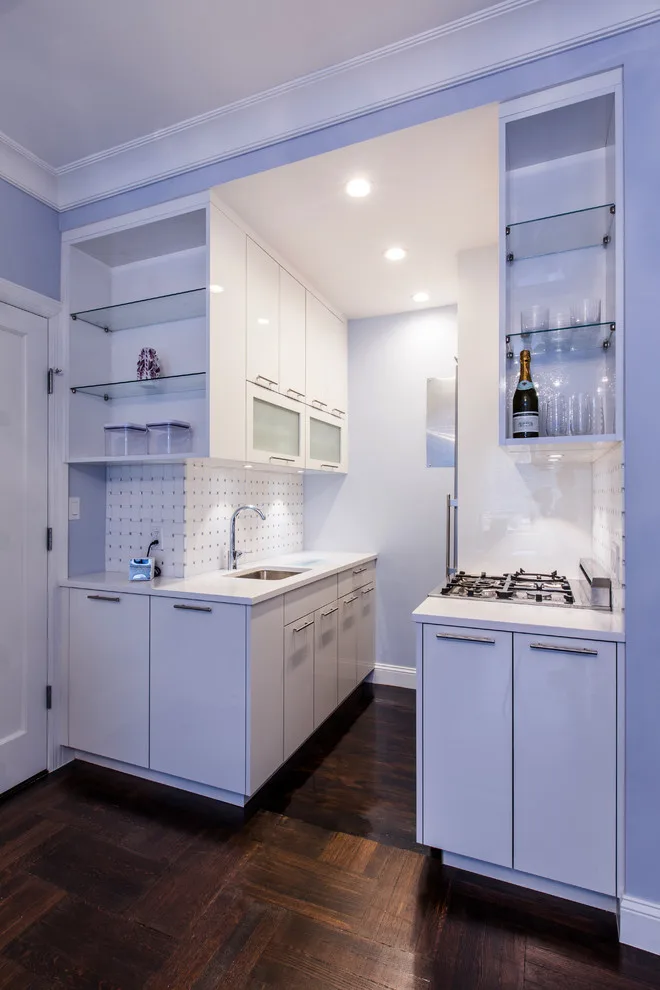 Modern Studio by Eastside Design & Build Inc. - Photo 5