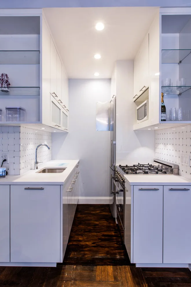 Modern Studio by Eastside Design & Build Inc. - Photo 10