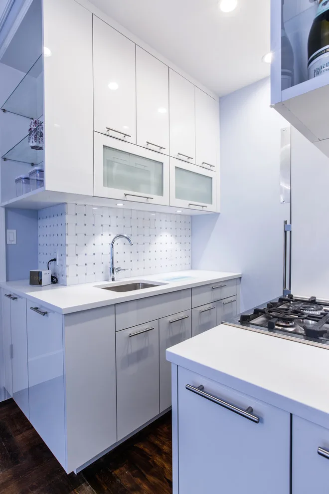 Modern Studio by Eastside Design & Build Inc. - Photo 12