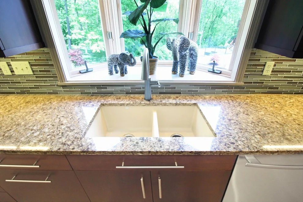 Modern Luxury by Conrad Kitchen, Bath And Remodeling LLC - Photo 3