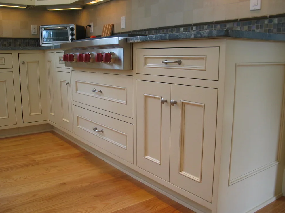 Custom Kitchen with Paint and Glaze by Taylor Made Cabinets, Leominster MA - Photo 6