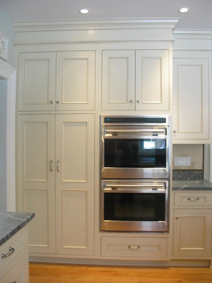 Custom Kitchen with Paint and Glaze by Taylor Made Cabinets, Leominster MA - Photo 2