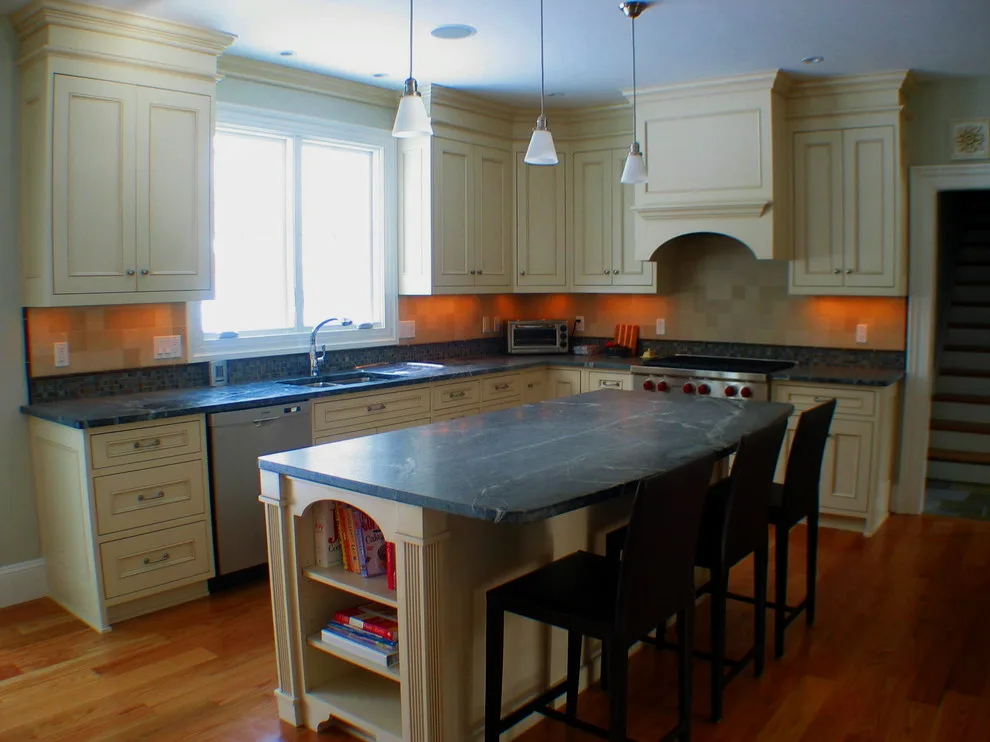 Custom Kitchen with Paint and Glaze by Taylor Made Cabinets, Leominster MA - Photo 5