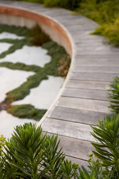 Japanese Cottage by Jeffrey Gordon Smith Landscape Architecture - Photo 17