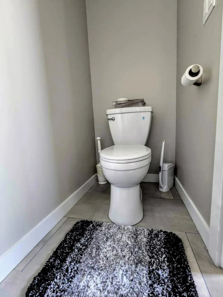 Primary Bathroom C by Roma General Contractor LLC - Photo 4