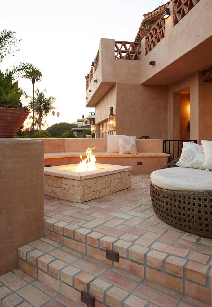 Beach Mediterranean by Jeffrey Gordon Smith Landscape Architecture - Photo 2
