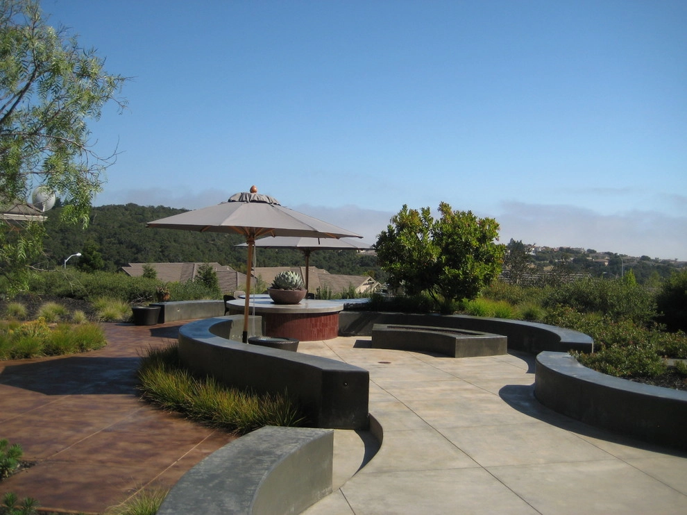 Curvalicious by Jeffrey Gordon Smith Landscape Architecture - Photo 4
