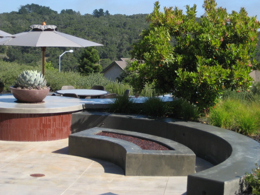 Curvalicious by Jeffrey Gordon Smith Landscape Architecture - Photo 12