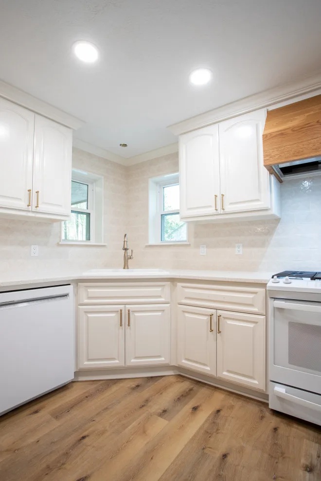 Cozy Kitchen in Jacobs Reserve by Premium Residential Remodeling - Photo 18