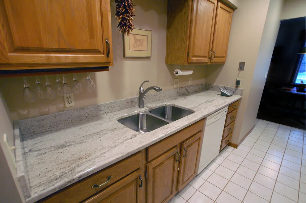 Midland, MI Countertop Replacement Services by Tri-City Remodeling & Nowak Cabinets - Photo 8