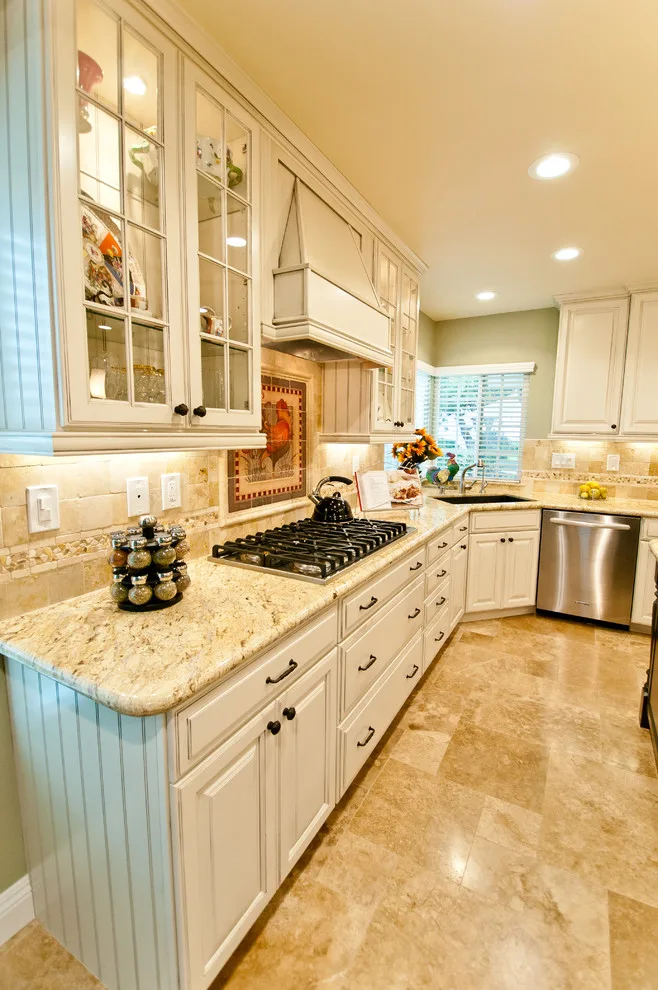 Classic Country Kitchen by Kaminskiy Design And Remodeling - Photo 16