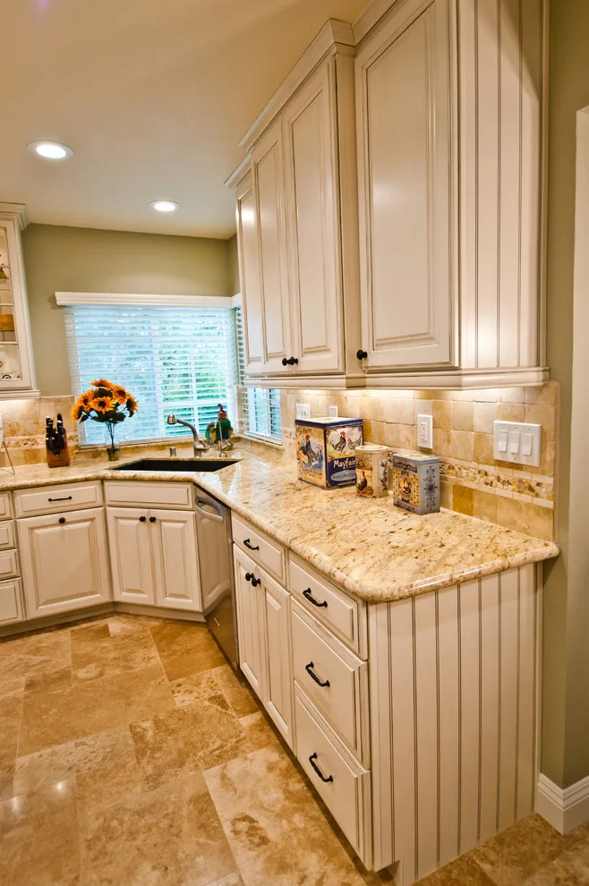 Classic Country Kitchen by Kaminskiy Design And Remodeling - Photo 26