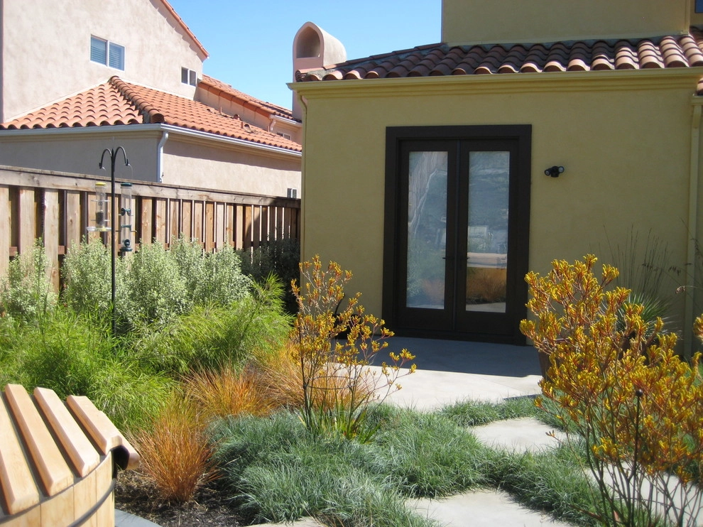 Mod Med by Jeffrey Gordon Smith Landscape Architecture - Photo 16