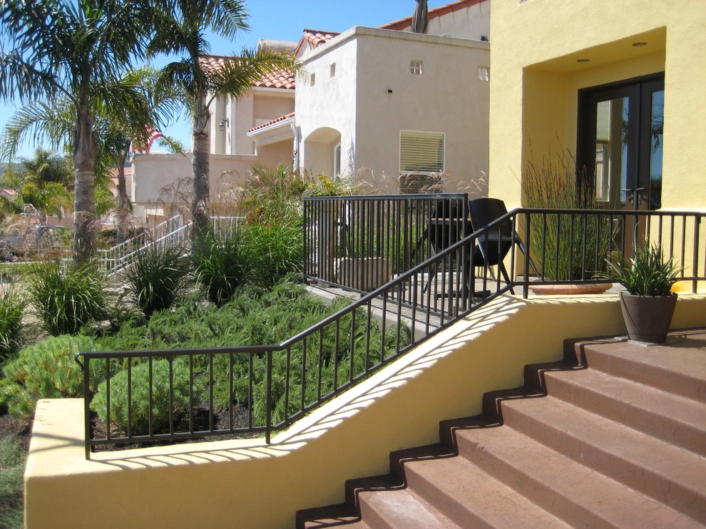 Mod Med by Jeffrey Gordon Smith Landscape Architecture - Photo 4